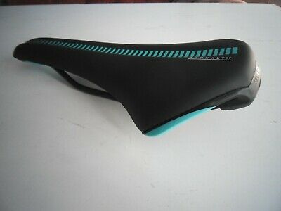 BIANCHI CELESTE SELLE ITALIA ASPHALT GF SADDLE - Star Bikes - Road Bike  Specialists