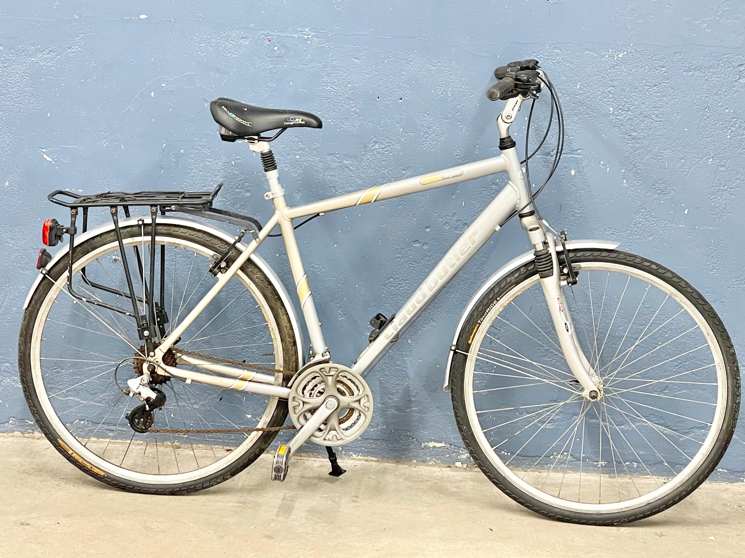 PRE-OWNED CLAUD BUTLER LEGEND GENTS HYBRID BIKE